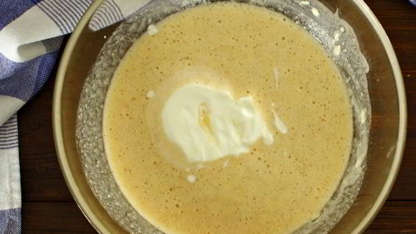 пышные оладьи на простокваше на дрожжах