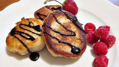 Пышные оладьи на сухих дрожжах