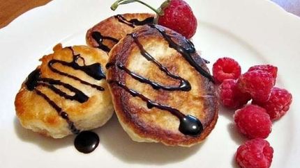 Пышные оладьи на сухих дрожжах