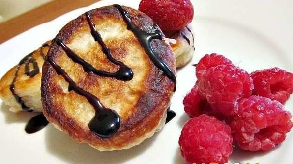 пышные оладьи на сухих дрожжах