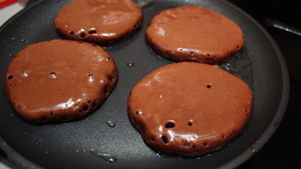 шоколадные оладьи