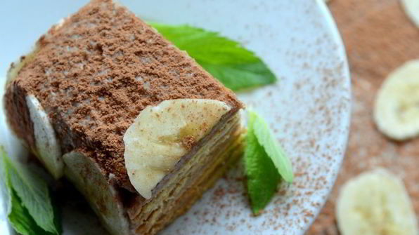 банановый десерт с песочным печеньем