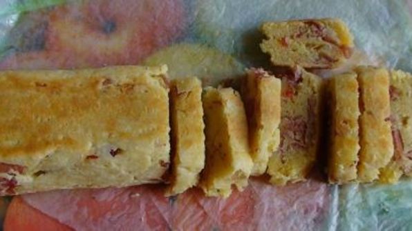 бискотти с пармезаном, ветчиной и перцем чили