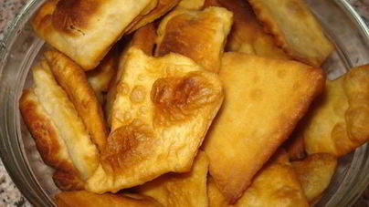 Индийские крекеры Маттхи на масле