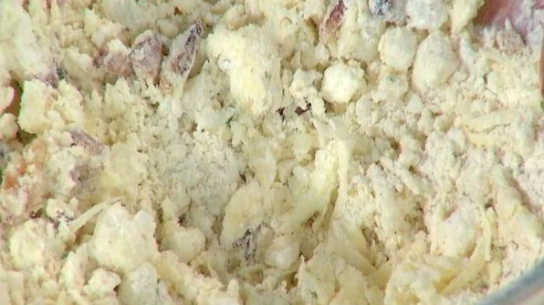 картофельное печенье с сыром и грудинкой