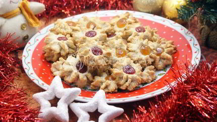Новогоднее ореховое курабье