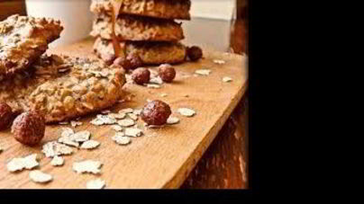 Овсяное печенье без муки, яиц и масла