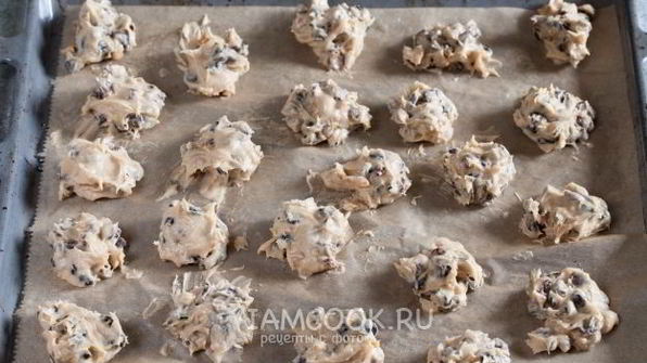 печенье на маргарине с сухофруктами