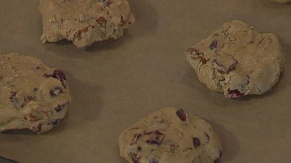 печенье с клюквой и орехами пекан