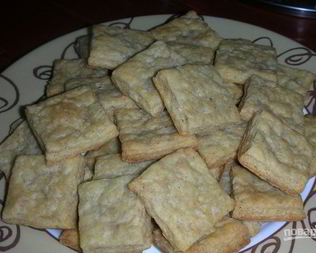 Печенье с плавленым сыром и прованскими травами