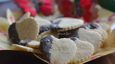 Печенье Сердечки в шоколаде