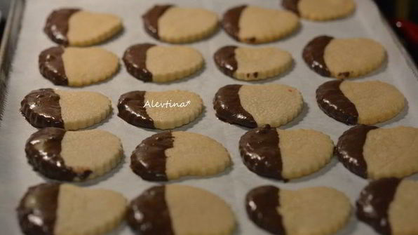 печенье сердечки в шоколаде