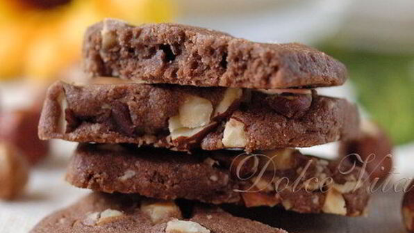 печенье шоколадно-ореховые ломтики