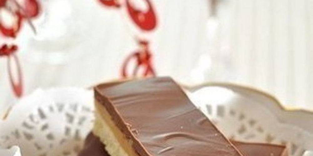 Рецепт песочное печенье с вареной сгущенкой под шоколадной глазурью