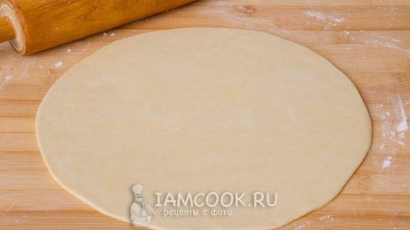 рогалики с сухофруктами и орехами