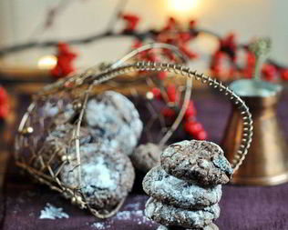 Шоколадно-миндальное печенье с черносливом