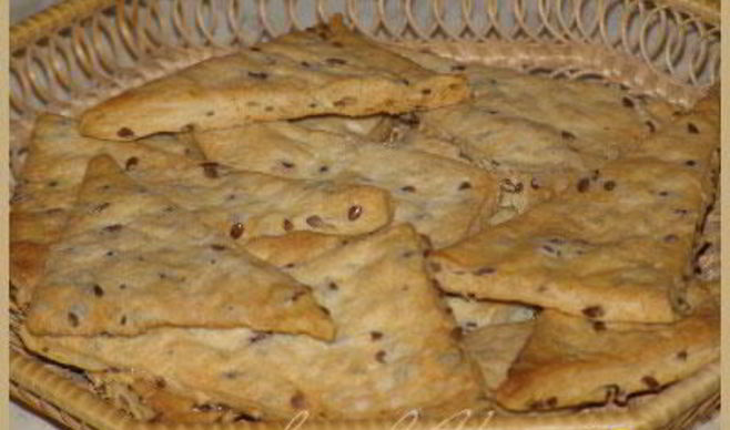 Соленые крекеры с семенами льна