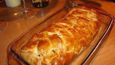 Быстрый мясной пирог с грибами