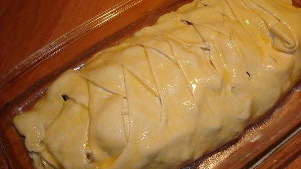 быстрый мясной пирог с грибами