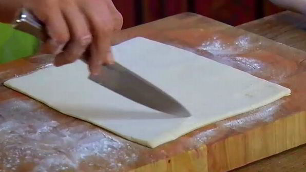 быстрый пирог с курицей и луком-пореем