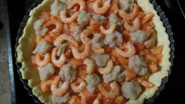 киш с креветками и рыбными шариками