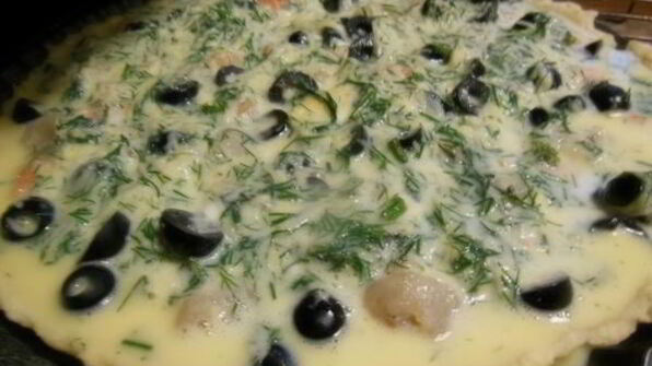 киш с креветками и рыбными шариками