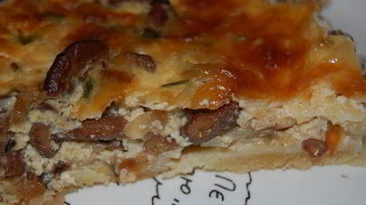 Киш с лисичками и панчеттой