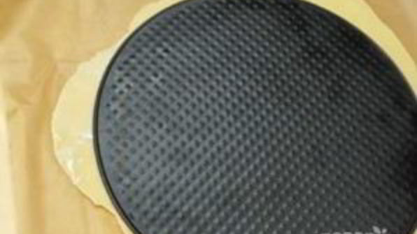 красивый пирог из дрожжевого теста