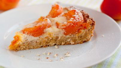 Миндальный пирог с абрикосами