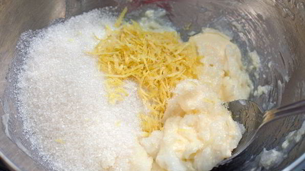 миндальный пирог с абрикосами