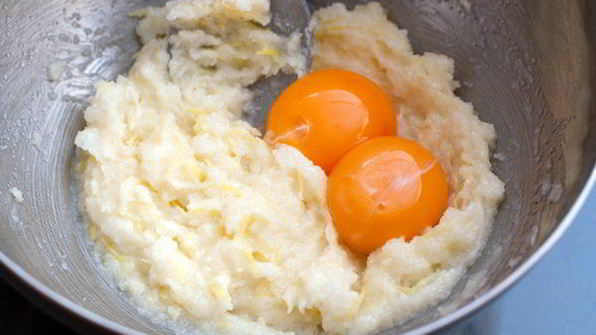 миндальный пирог с абрикосами