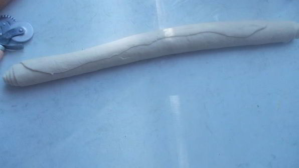 мини-пироги с квашеной капустой и грибами