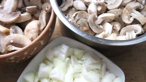 пирог из заварного теста с грибами