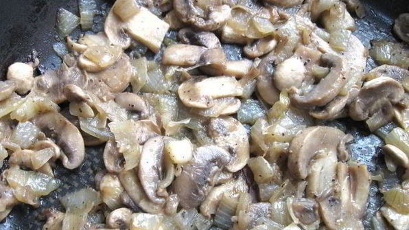 пирог из заварного теста с грибами