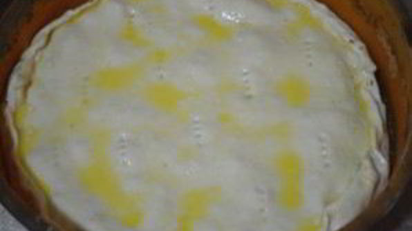 пирог мясной из слоеного теста