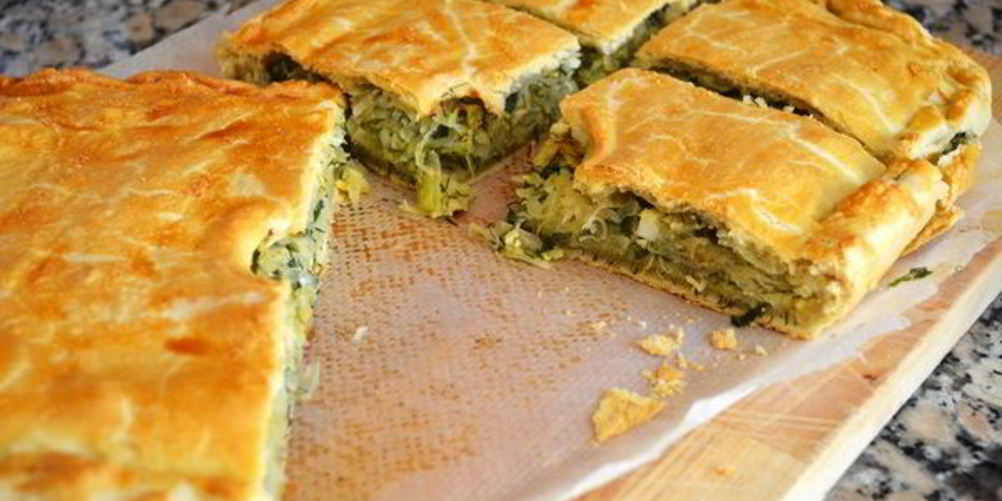 Рецепт пирог на кефире с капустой и зеленью