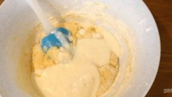 пирог на кефире с ягодами