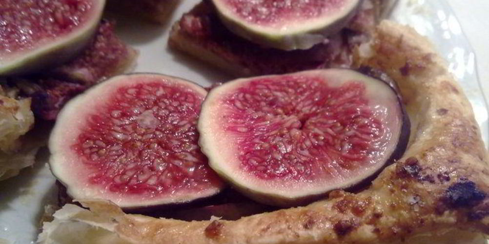 Рецепт пирог с инжиром и орехами