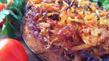 Пирог с капустой и лисичками