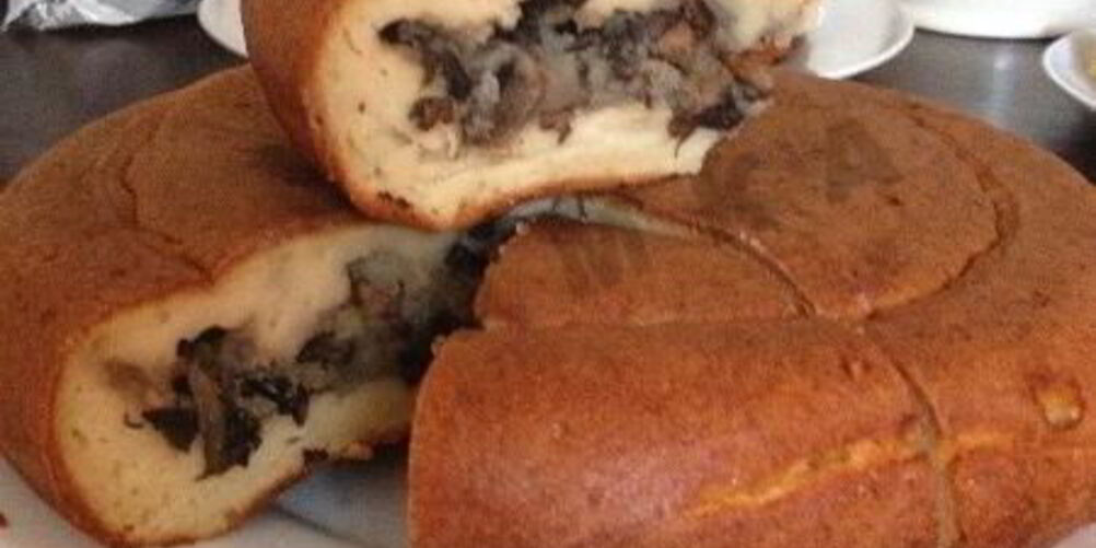 Рецепт пирог с картошкой и грибами в мультиварке