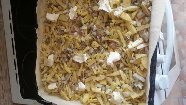 пирог с картошкой и сливочной курочкой