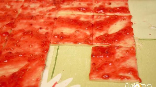 пирог с красной смородиной