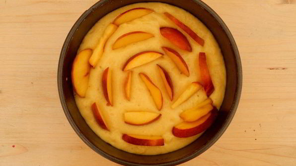 пирог с персиками