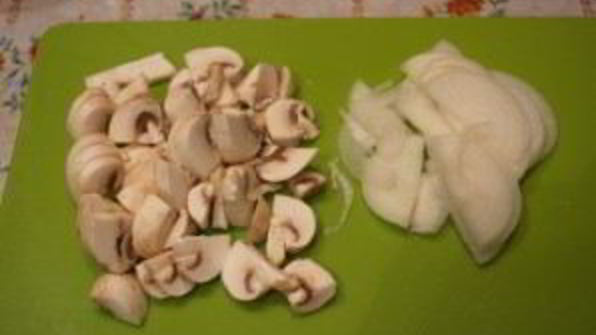 пирог с шампиньонами и курицей