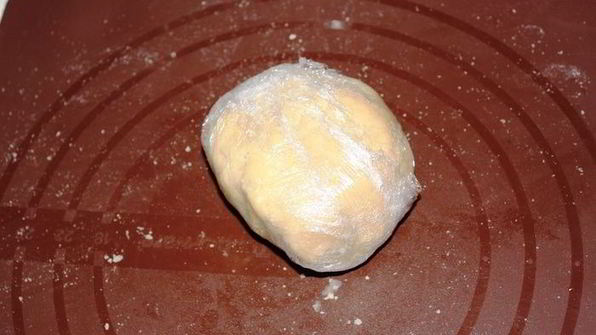 пирог с вялеными томатами, печеным перцем и ромштексом