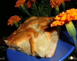 Пирог с яблоками и дыней