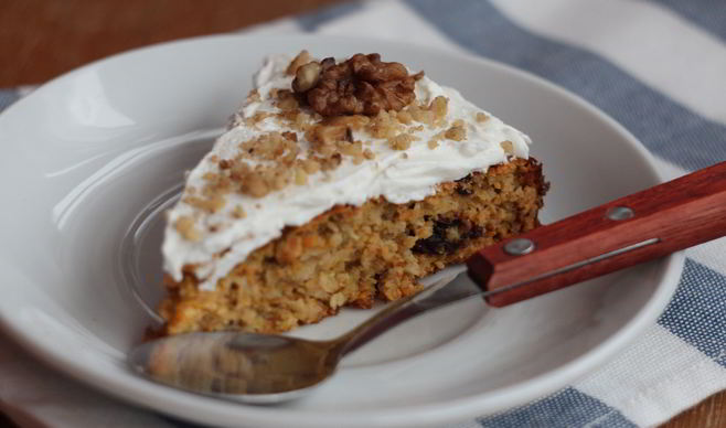 Полезный морковный пирог с бананами и специями