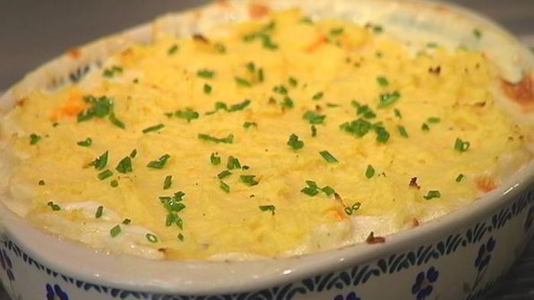 рыбный пирог со сливочной начинкой