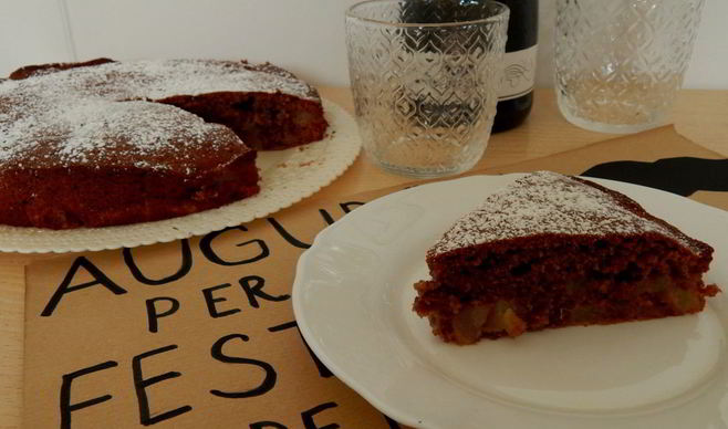 Шоколадный пирог с грушами