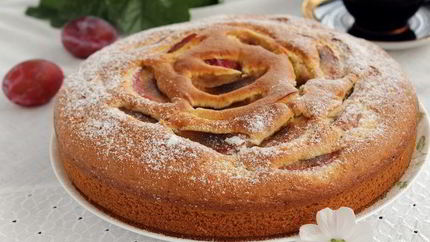 Сливовый пирог с коньяком